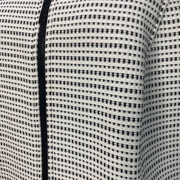 πKasper Classic Black & White Jacket - Picture 4 of 8